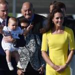 William, Kate e George in Australia il vestitino color canarino della Duchessa08