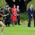 William e Kate in Nuova Zelanda accolti con le danze maori023