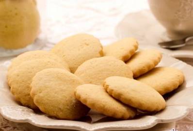 Ricette di dolci: biscottini al profumo di limone