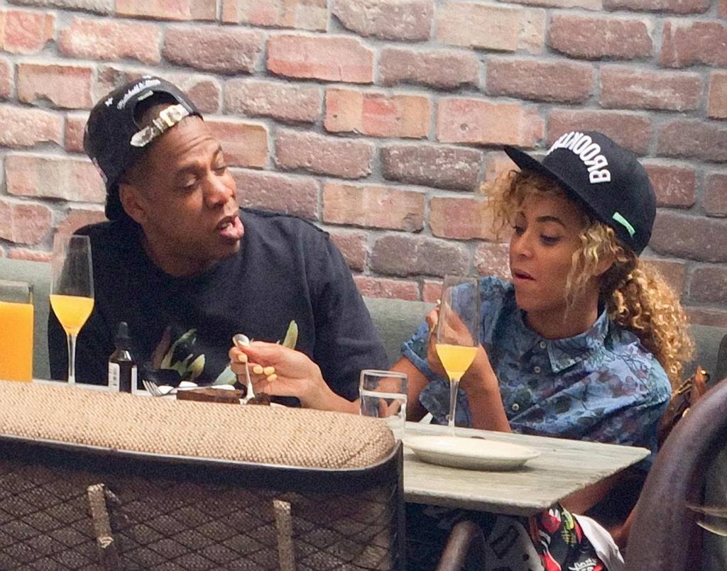 Beyoncé e Jay Z pranzano in un ristorante di Los Angeles
