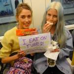 Su Fb le donne che mangiano: scatta la protesta06