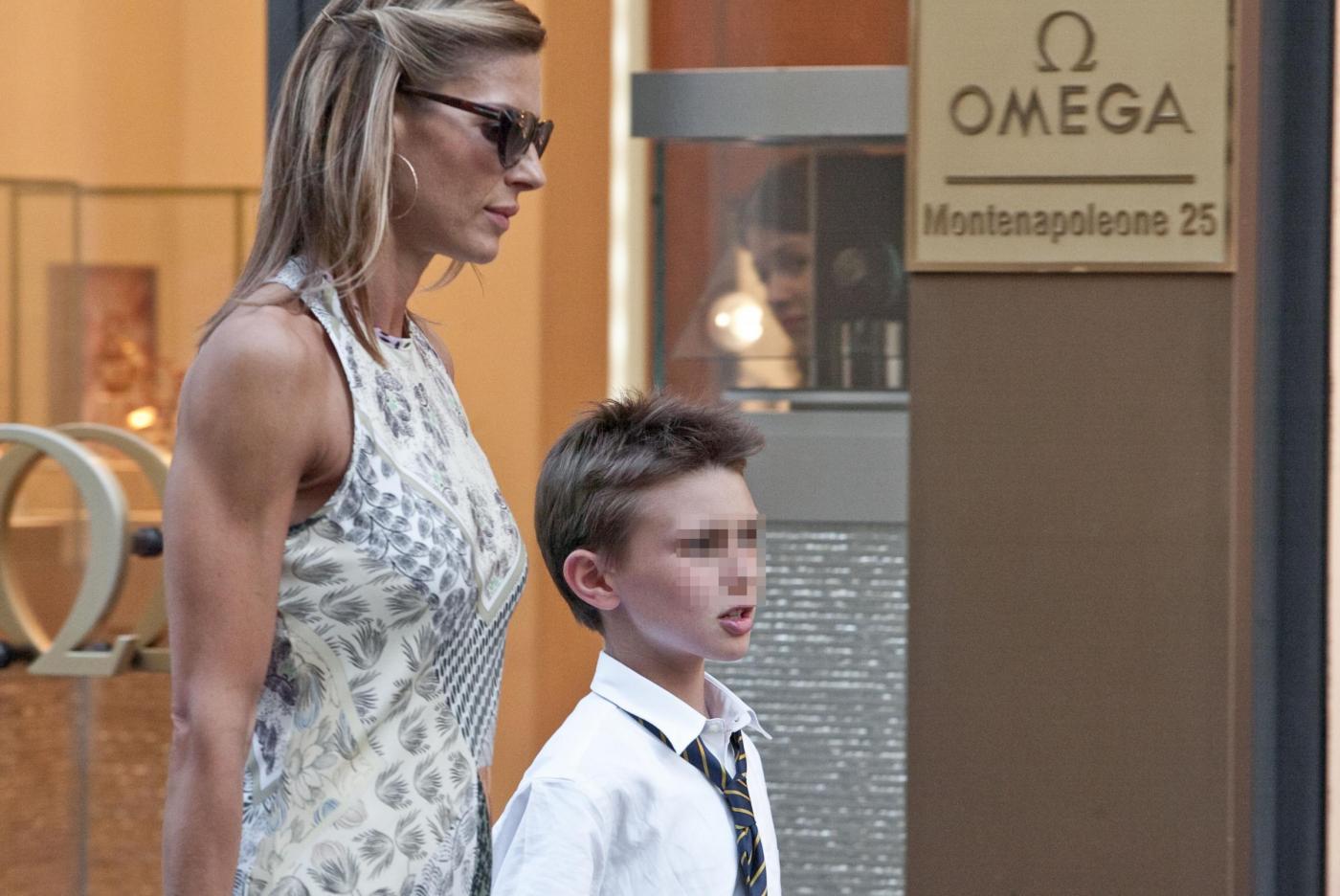 Martina Colombari cerca orologio un per Billy04