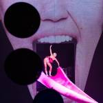 Miley Cyrus sul palco a Londra: "Drogatevi","fumate erba", "datevi bacio gay"13