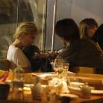 Sean Penn, Charlize Theron, cena in famiglia a Londra01