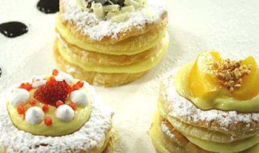 Ricette di dolci: mini millefoglie crema e frutta