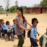 Selena Gomez in Nepal come ambasciatrice Unicef02