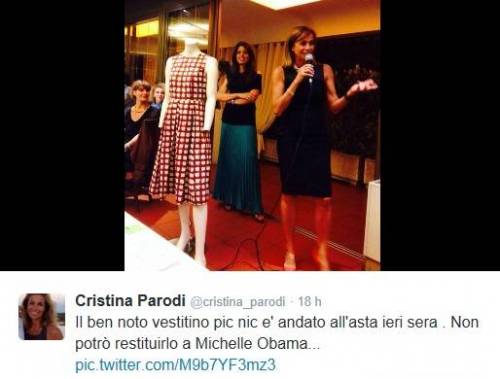 Cristina Parodi, l'abito di Michelle Obama all'asta: 750 € da Giacomo Agostini