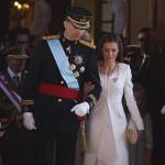 Felipe IV è il nuovo re di Spagna: le prime foto in alta uniforme06