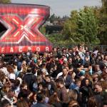 X-Factor, migliaia ai provini Cabello e Fedez al posto di Elio e della Ventura03