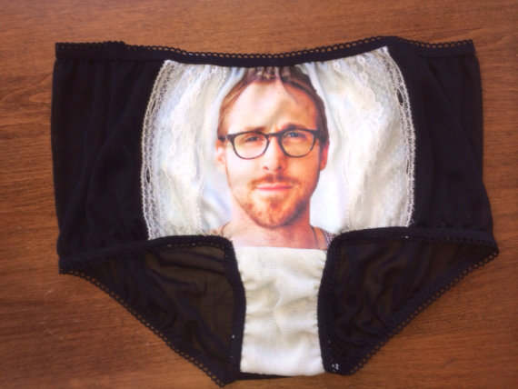 Ryan Gosling, arrivano le mutande con il suo volto stampato (foto)