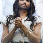 Conchita Wurst, la drag con la barba madrina del gay pride di Madrid11
