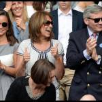 Kate Middleton, madre Carol criticata: "Foto inaccettabili on line"