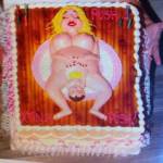 Christina Aguilera e la torta più trash di sempre (foto)