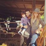 Shakira, Gerard Piqué e Milan: gita di famiglia in campagna (foto)