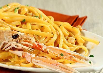 Ricette di primi: linguine agli scampi con sala al cognac