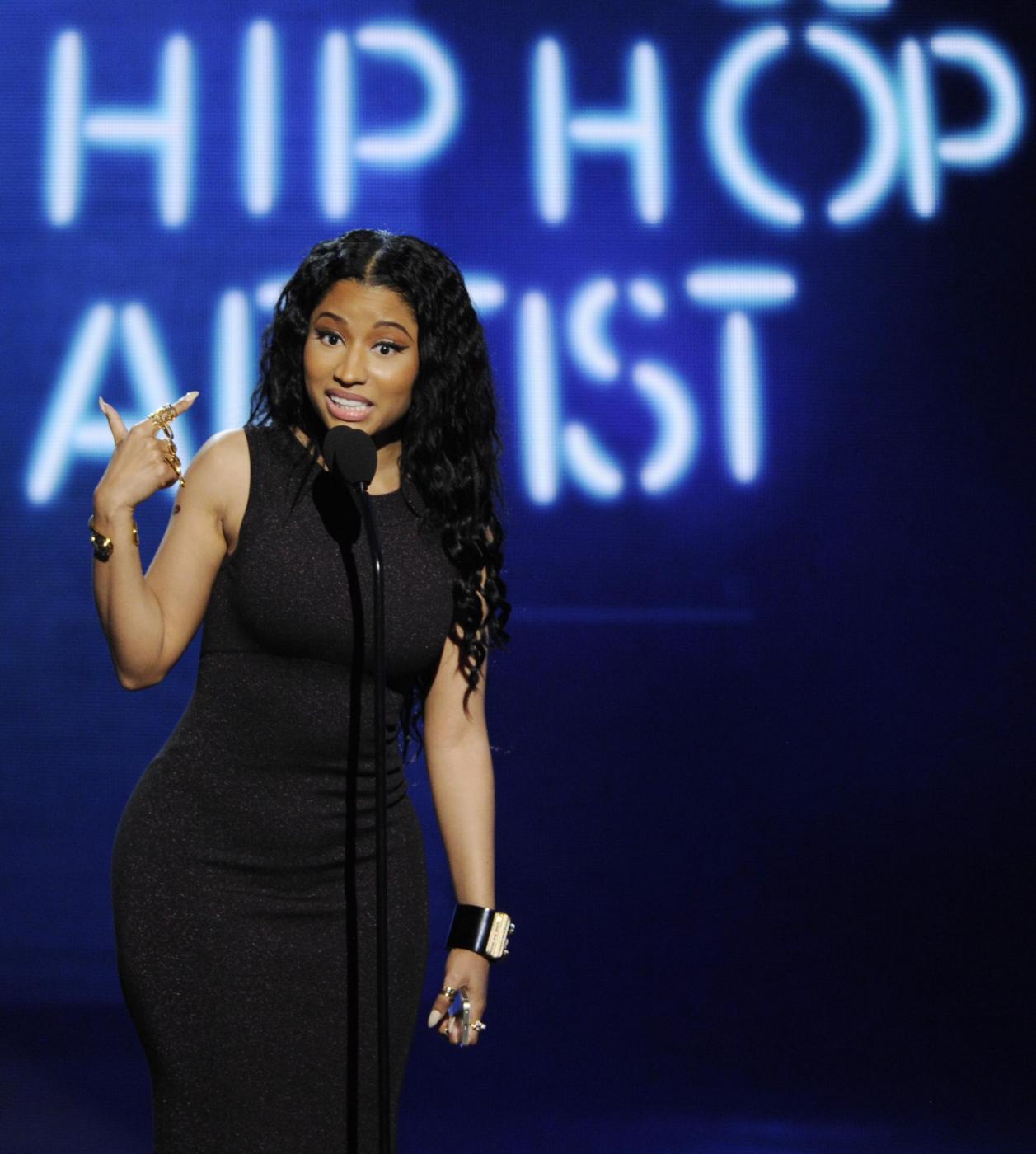 BET Awards 2014, la rapper Nicki Minaj rivela: "Stavo per morire" (foto)