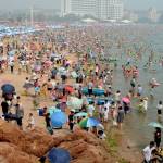 Cina, la spiaggia di Fujiazhuang è la più affollata del mondo08