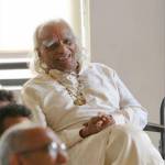 Morto il guru dello Yoga B.K.S. Iyengar: ha inventato oltre 200 posizioni