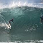 California, onde alte 10 metri: l'uragano Maria non ferma i surfisti12