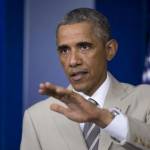 Barack Obama si presenta col vestito color talpa (foto): il web lo sfotte 04