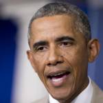 Barack Obama si presenta col vestito color talpa (foto): il web lo sfotte 02