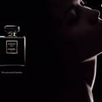 Karlie Kloss è il nuovo volto della fragranza Chanel Coco Noir (foto)