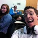selfie dei compagni che dormono in classe01