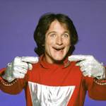 Robin Williams, all'asta il costume da alieno di Mork 03