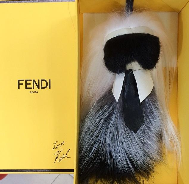 Karlito Fendi: il mini Karl Lagerfeld di peluche da 1200 euro (FOTO)