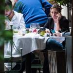 Claudia Galanti pranza a Milano con Tommaso Buti: con loro Raffaella Zardo FOTO18