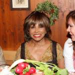 Tina Turner e Usain Bolt all'Oktoberfest: la regina del soul è brilla09