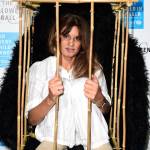 Festa Halloween Unicef: l'attivista Jemima Khan si chiude in gabbia FOTO01
