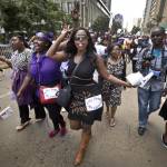 Kenya, donne in strada per il diritto di indossare la minigonna FOTO01