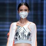 Cina, la sfilata di moda con le mascherine anti-smog12