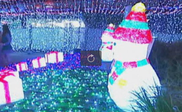 Australia, avvocato stabilisce record luci Natale: 1,2 milioni di led