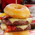 Cheeseburger da infarto: arriva il panino da 2000 calorie
