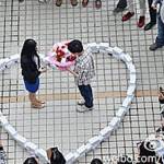 Cina, le chiede la mano dentro un cuore di 99 iPhone. Lei rifiuta (FOTO)