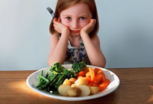 Alimentazione e bimbi, uno su tre mangia poca verdura e pesce