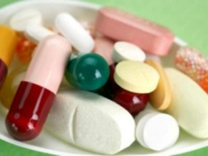 Farmaci, italiani usano sempre meno antibiotici e sempre più oppiacei