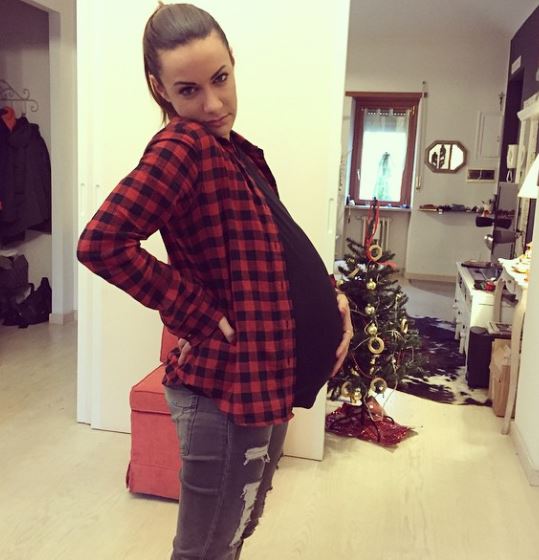 Melita Toniolo con il pancione, prove da mamma? FOTO