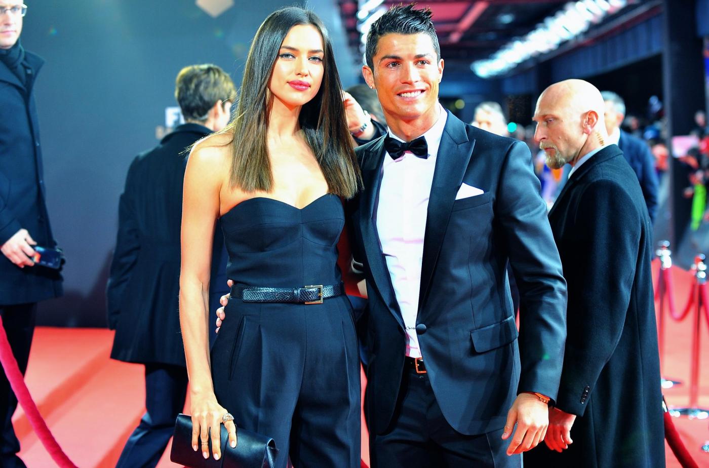 Cristiano Ronaldo e Irina Shayk si sono lasciati. Colpa della madre di lui?