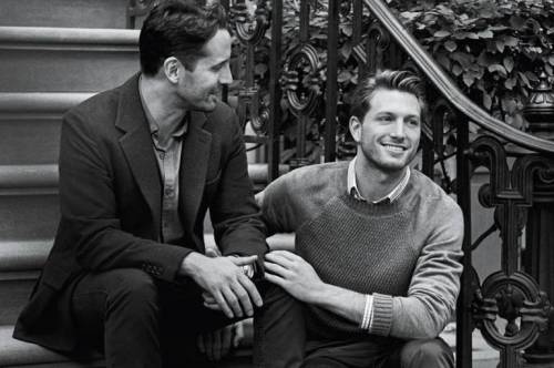 Tiffany & Co, è svolta: scelta una coppia gay per la pubblicità