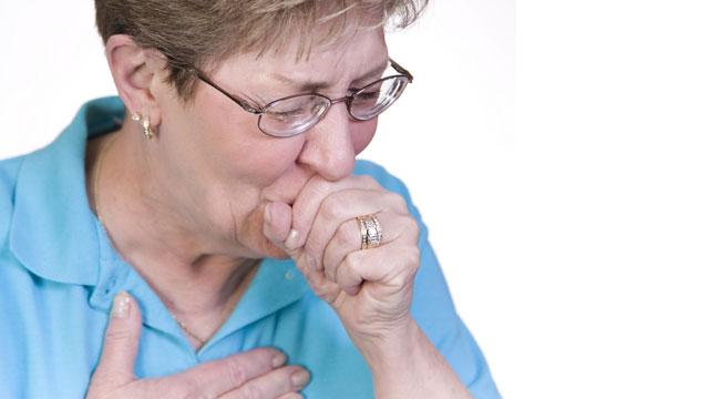 Tumore ai polmoni: 7 campanelli d'allarme