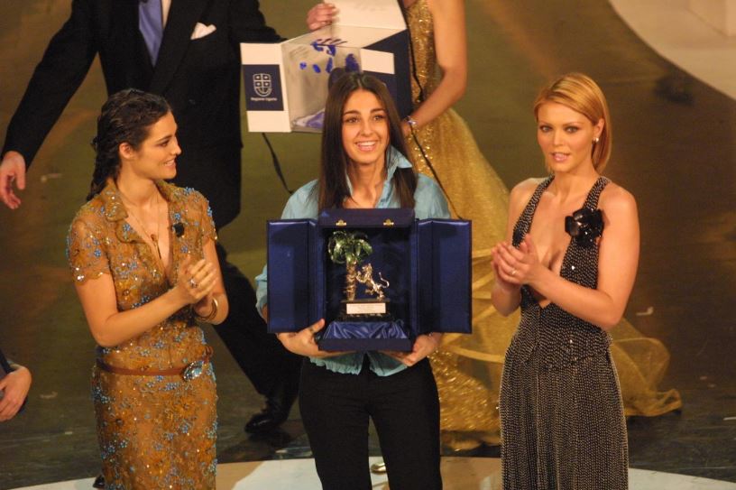 Sanremo 2015, Anna Tatangelo, tutti look al Festival FOTO