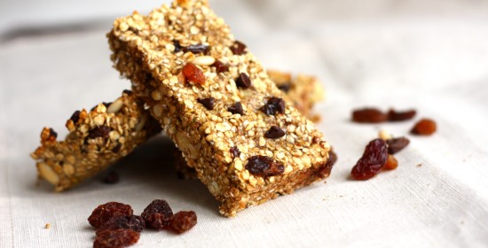 Barretta con farina di larve. Ma sa di muesli. L'ha creata un italiano