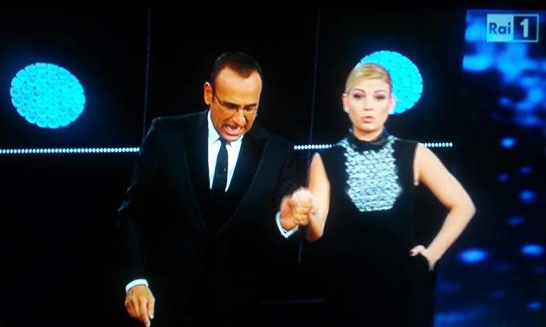 Sanremo, Emma super chic per la finale FOTO