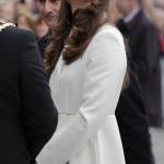 Kate Middleton torna dai Caraibi abbronzata e con un bel pancione 08