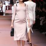 Bianca Balti sfila col pancione per Dolce e Gabbana FOTO 2