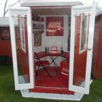 Cimeli e oggetti della Coca Cola: la casa-museo di una donna irlandese 03