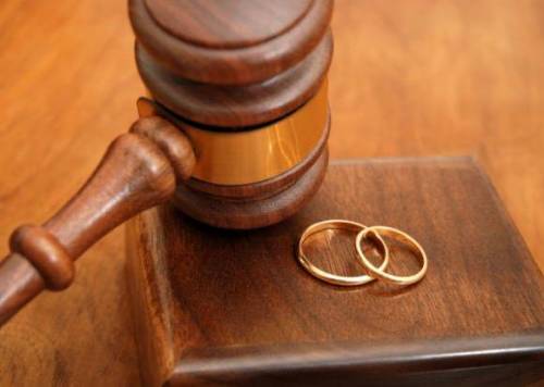 Divorzio breve: 1 anno e dimentichi tutto. È quasi legge